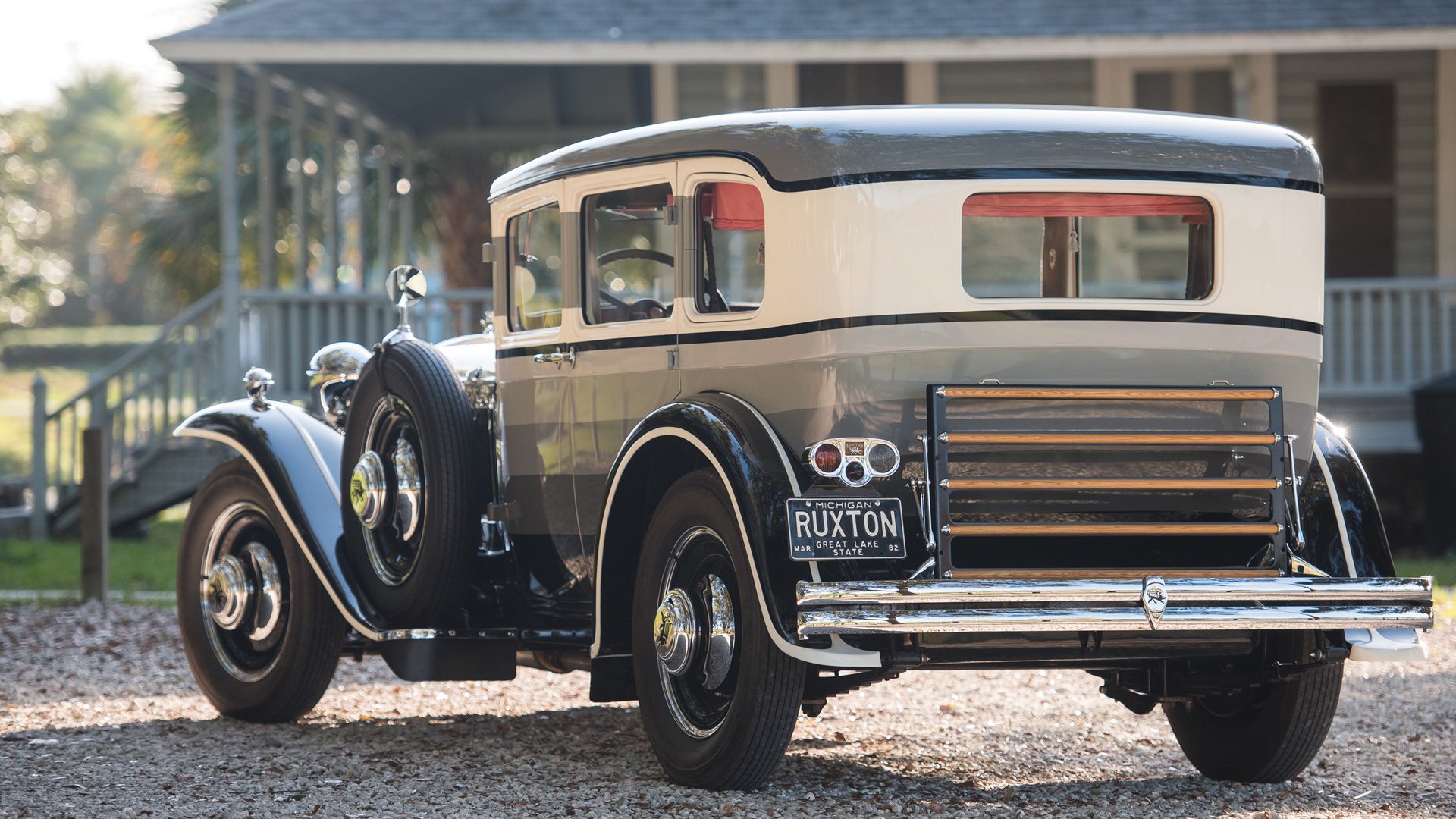 全国大学生田径锦标赛举办，众多新星脱颖而出，全国大学生田径选拔赛