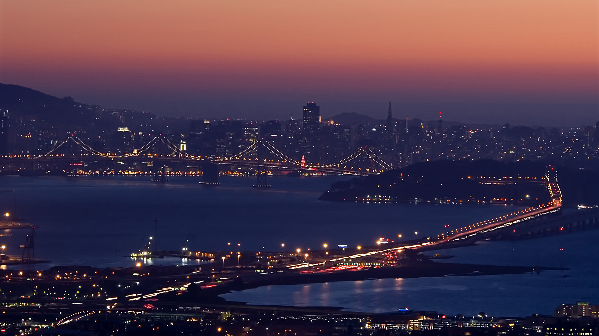 _极限徒步穿越沙漠：坚韧与勇气的考验_，在徒步穿越沙漠的时候需要注意哪些事项呢